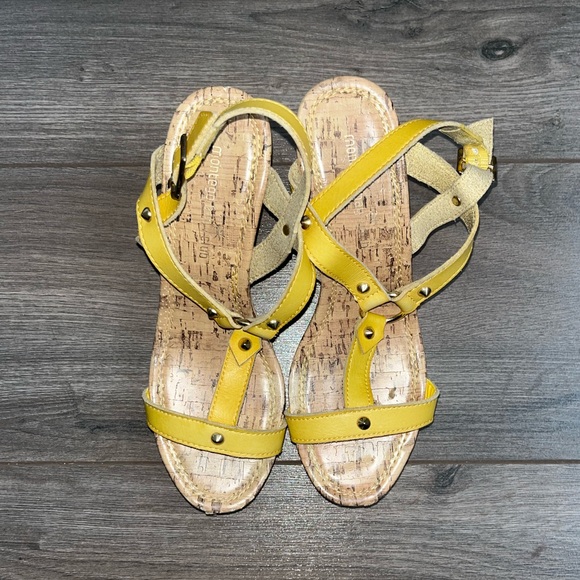 Platform heels - Picture 2 of 8